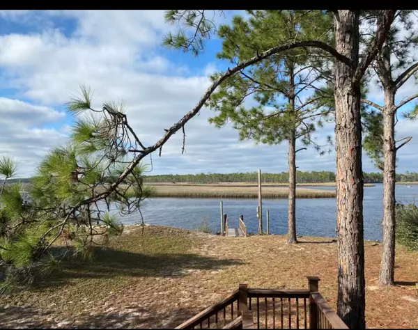 Carrabelle, FL 32322,546 River Road