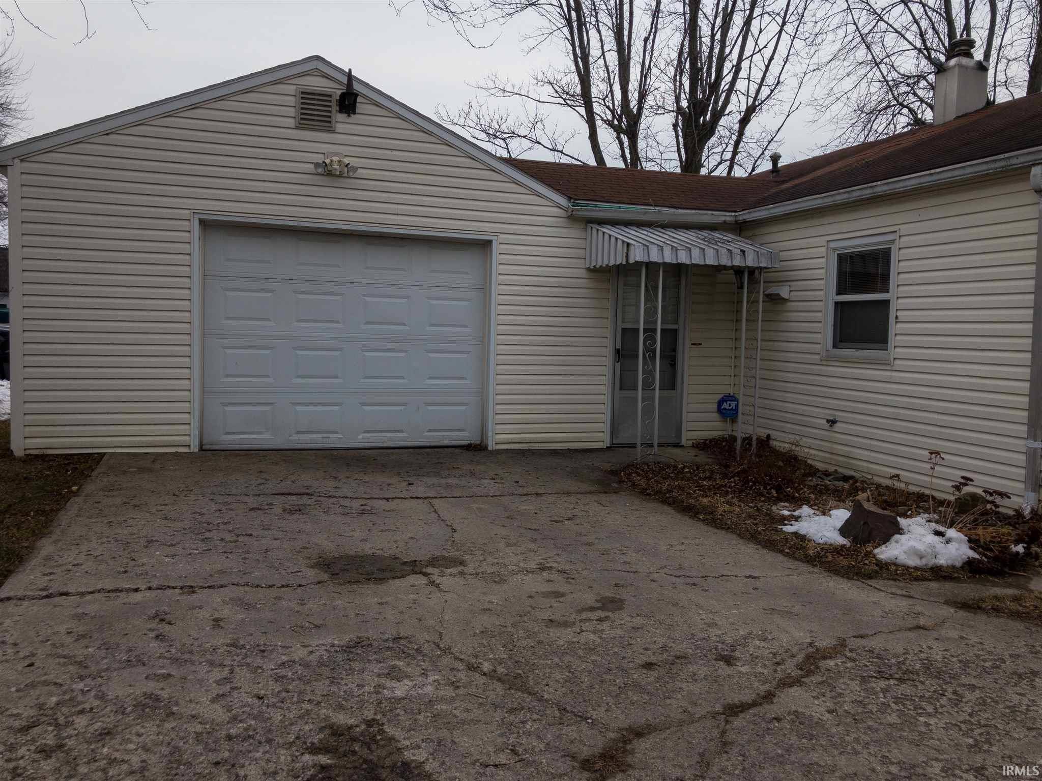 North Webster, IN 46555,140 S East Street