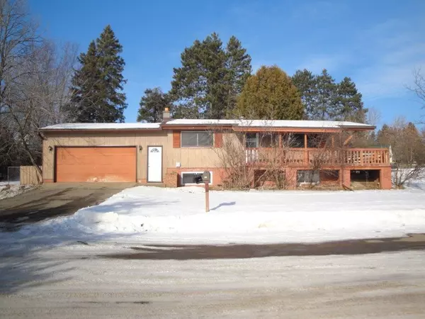 906 Lynne St, Rhinelander, WI 54501