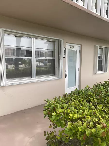 426 Chatham U 426, West Palm Beach, FL 33417