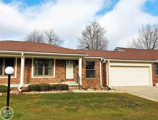 Harrison Twp, MI 48045,27983 Thorntree