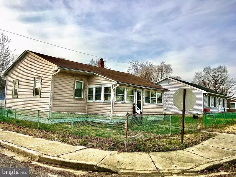 332 POLK AVE, Carneys Point, NJ 08069