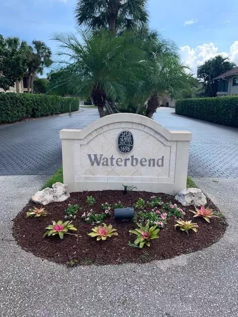 Jupiter, FL 33477,17138 Waterbend DR 216