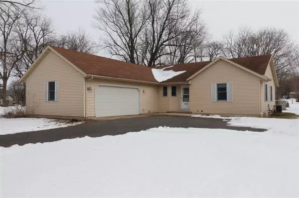 164 Prairie St, Sharon, WI 53585