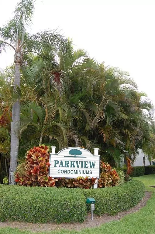 Stuart, FL 34994,1271 SE Parkview PL 3