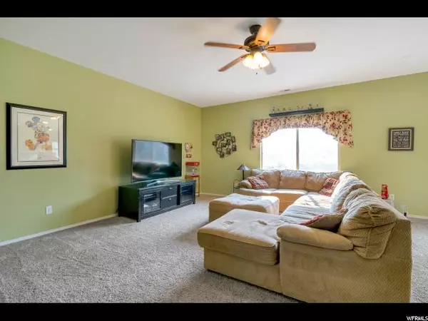 Lehi, UT 84043,829 S JORDAN CT