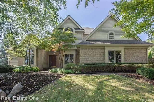 8117 Staghorn TRL, Clarkston, MI 48348