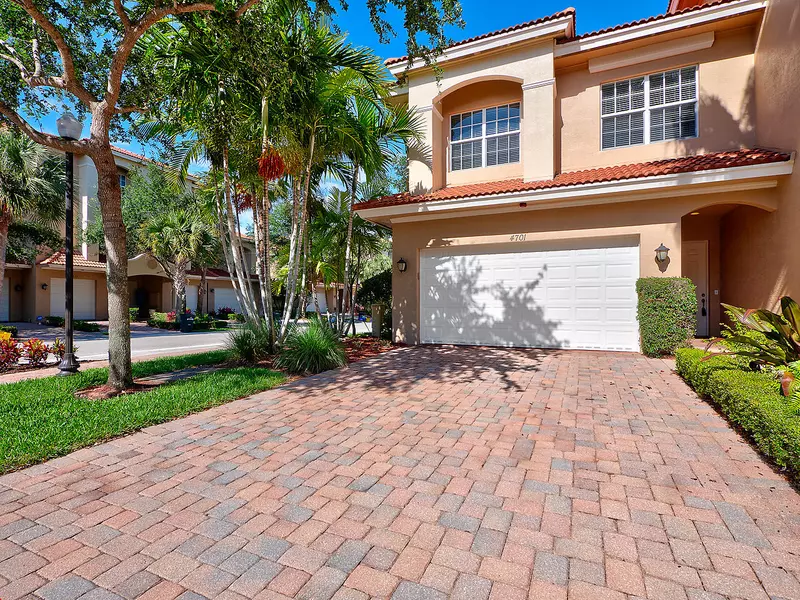 4701 Artesa WAY, Palm Beach Gardens, FL 33418