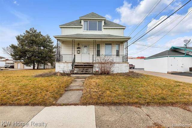 7583 HENRY, Center Line, MI 48015