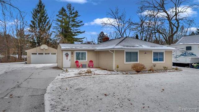 3270 WHITFIELD DR, Waterford Twp, MI 48329