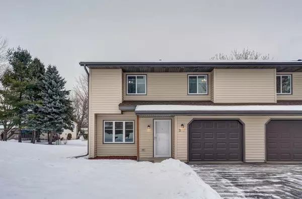 317 Shane Ct, Sun Prairie, WI 53590