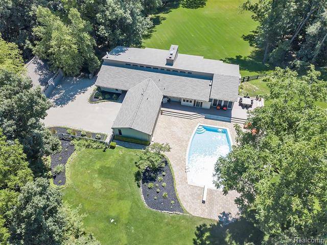 4239 WINDMILL FARMS, Milford Twp, MI 48380