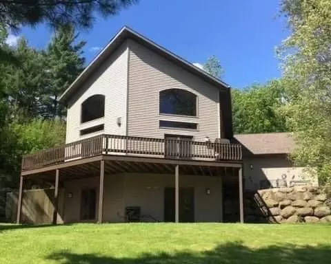 W7380 Hickory Ln, Pardeeville, WI 53954