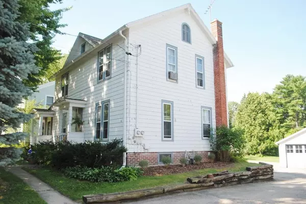 399 Lake St, Green Lake, WI 54941