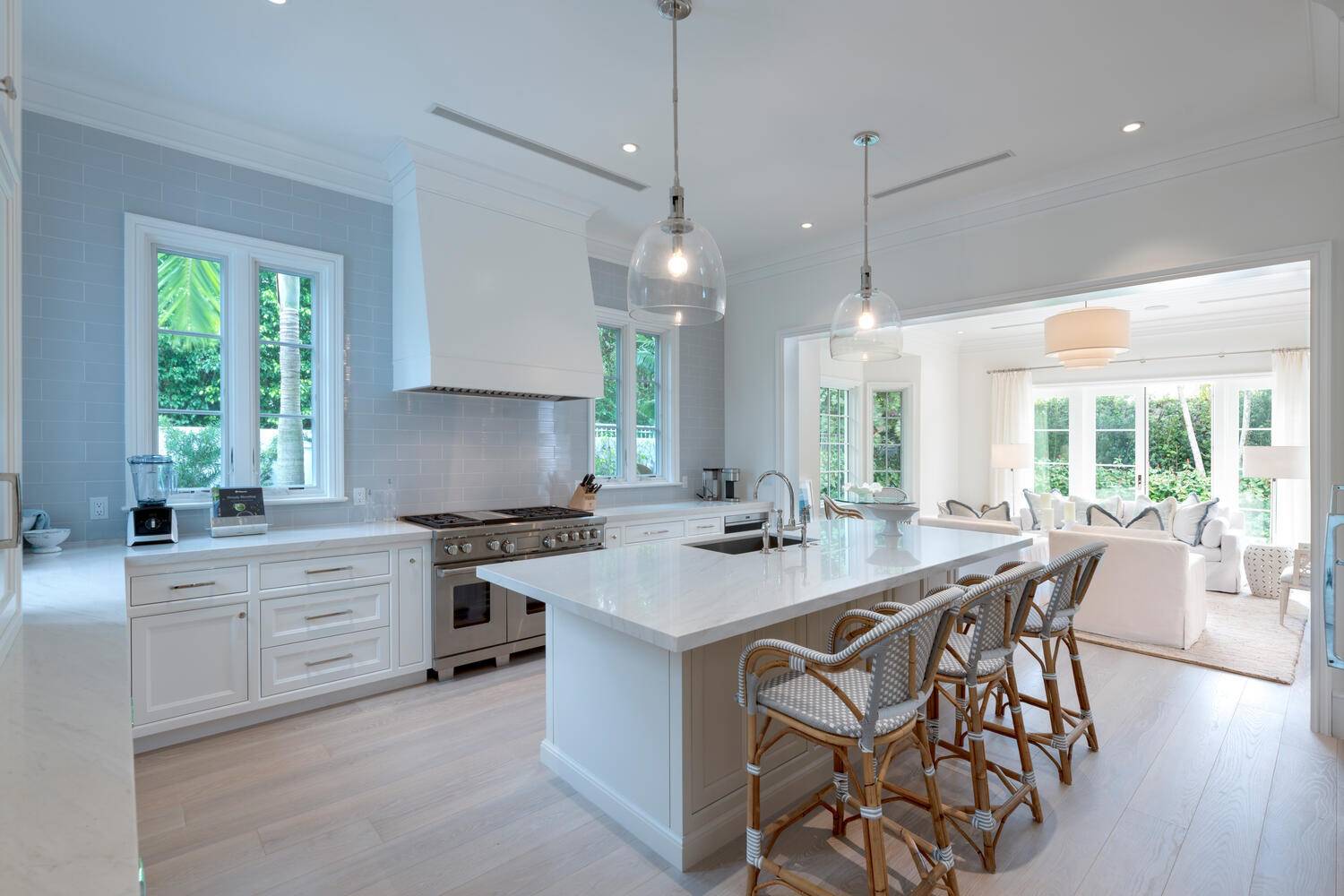 Palm Beach, FL 33480,140 Kings RD