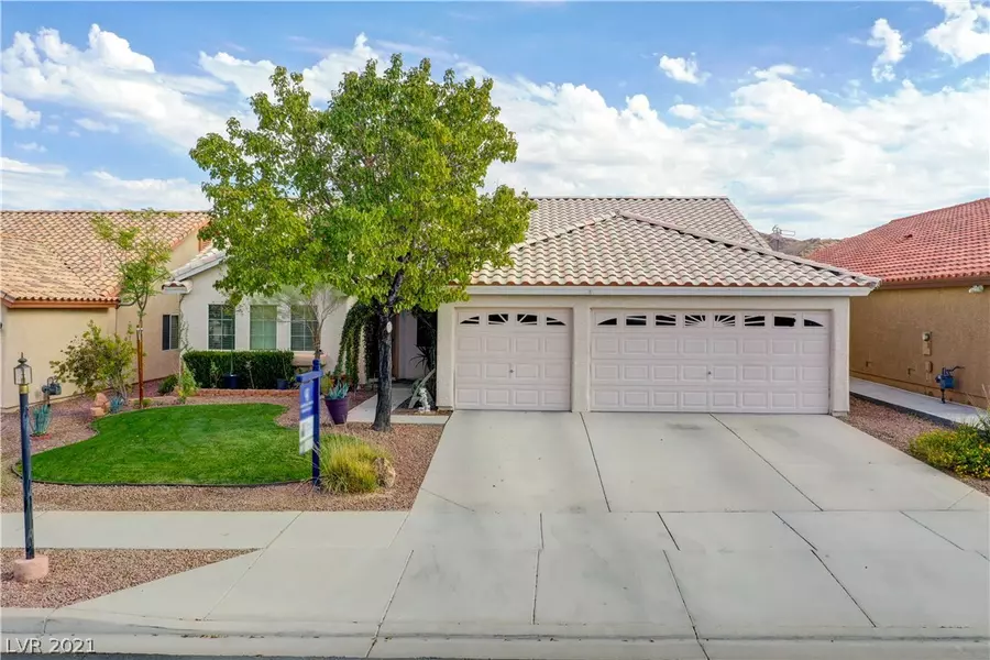 2438 Aladdin Lamp Street, Henderson, NV 89002