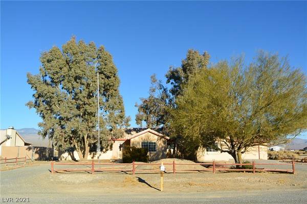 2301 S Mount Charleston Drive, Pahrump, NV 89048