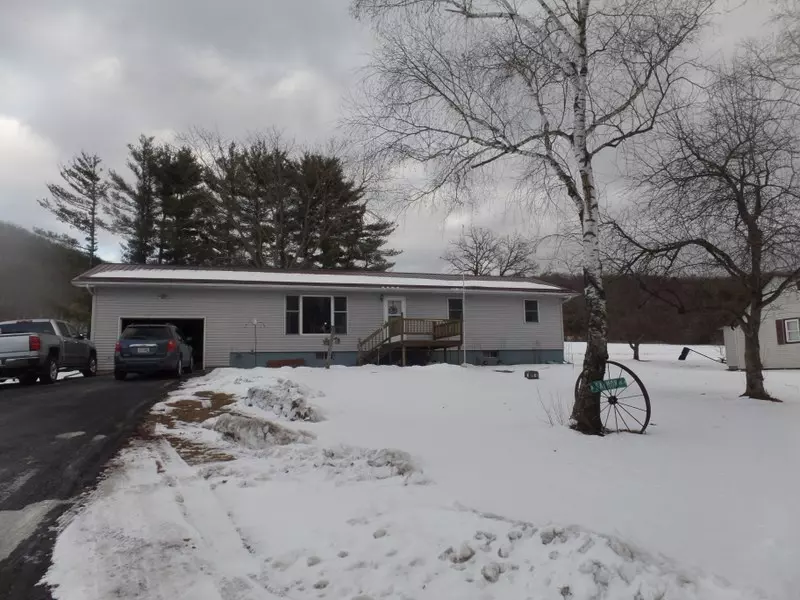 46725 Hollenbeck Rd, Soldiers Grove, WI 54655