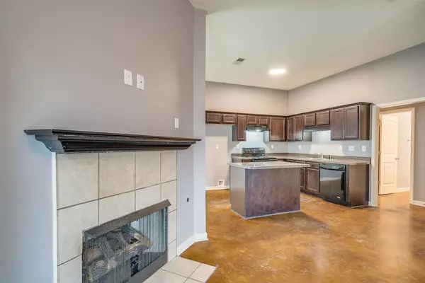 Memphis, TN 38134,5616 FALLING BARK DR