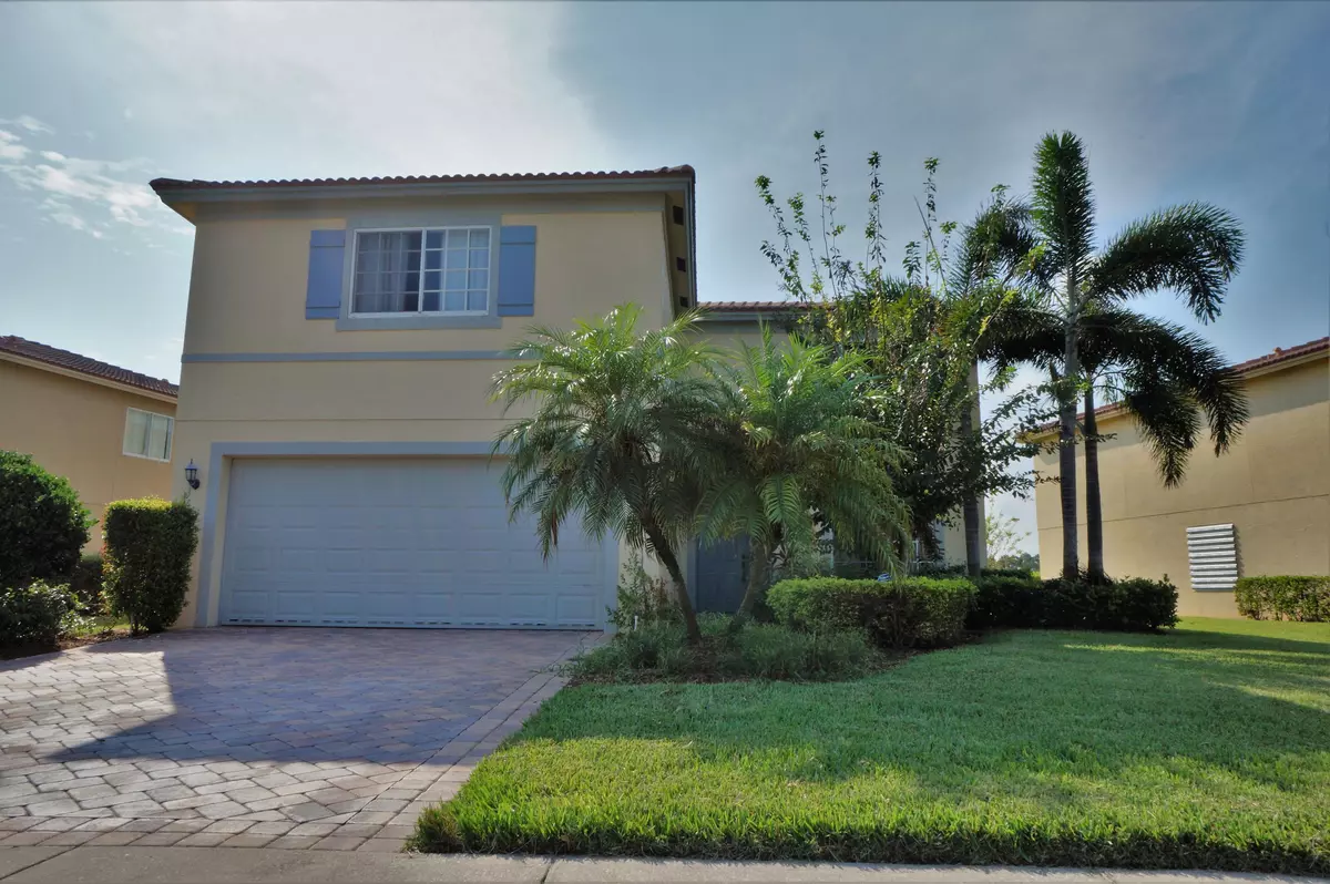 Vero Beach, FL 32967,4467 56th LN