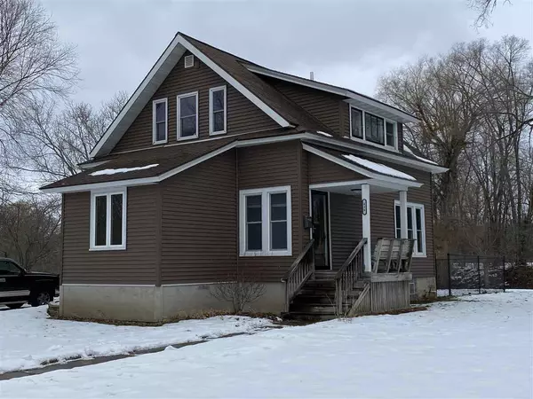 436 Lavalle St, Reedsburg, WI 53959-1511