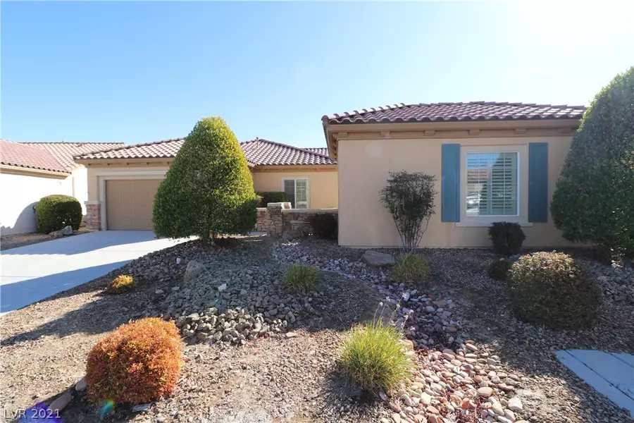 2110 Sandstone Cliffs Drive, Henderson, NV 89044