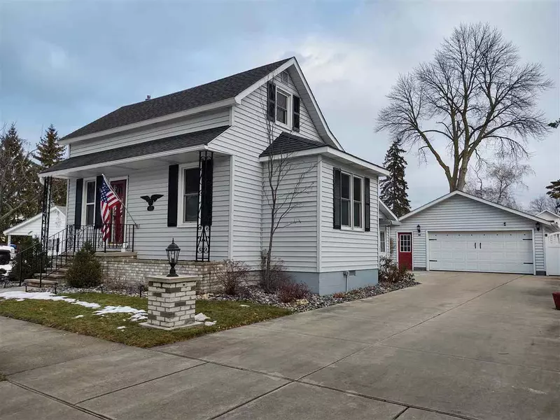 405 Birney Street, Essexville, MI 48732