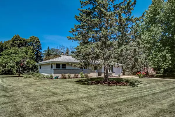 Brookfield, WI 53186,145 Rip Van Winkle Dr