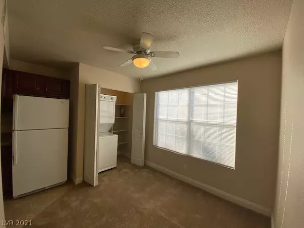 Las Vegas, NV 89108,2801 Rainbow Boulevard #207