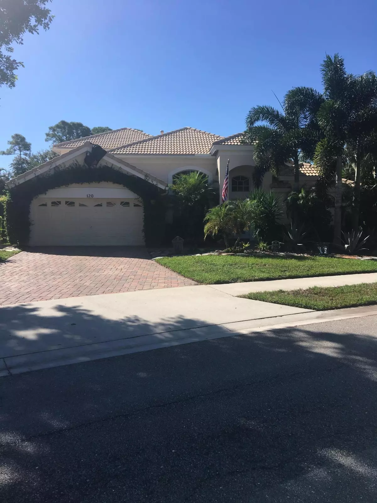 Palm Beach Gardens, FL 33418,120 Bent Tree DR