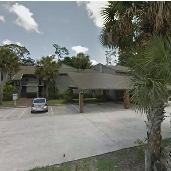 2000 Pine Creek BLVD 102, Vero Beach, FL 32966