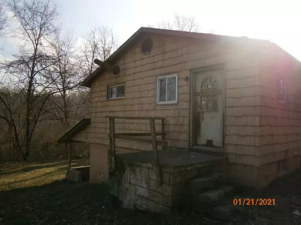 Natrona Heights, PA 15065,3769 Donnellville Rd