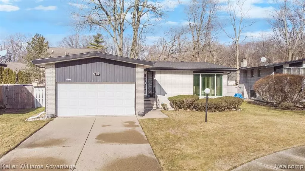 23818 PLUMBROOKE Drive, Southfield, MI 48075 7813