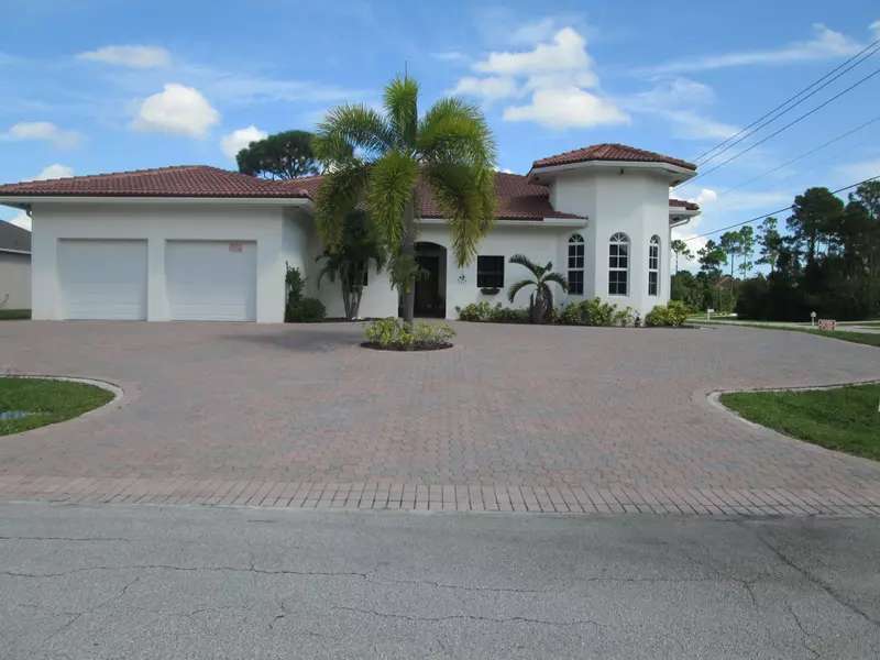 1701 SW Commerce AVE, Port Saint Lucie, FL 34953