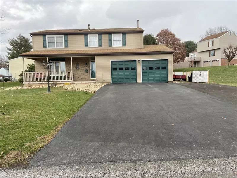 437 Lexington Dr, Greensburg, PA 15601