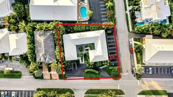 Delray Beach, FL 33483,100 Venetian DR 5