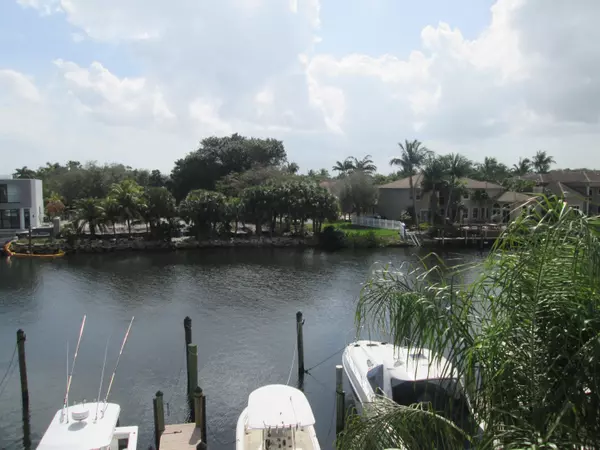 210 Captains WALK 715, Delray Beach, FL 33483