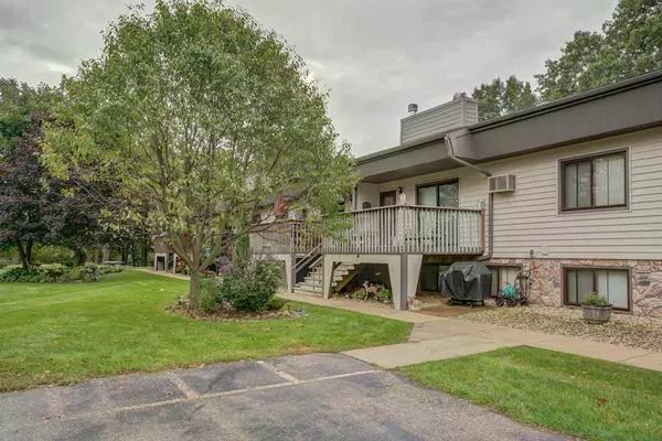 Merrimac, WI 53561,S8161 Kassner Rd #4