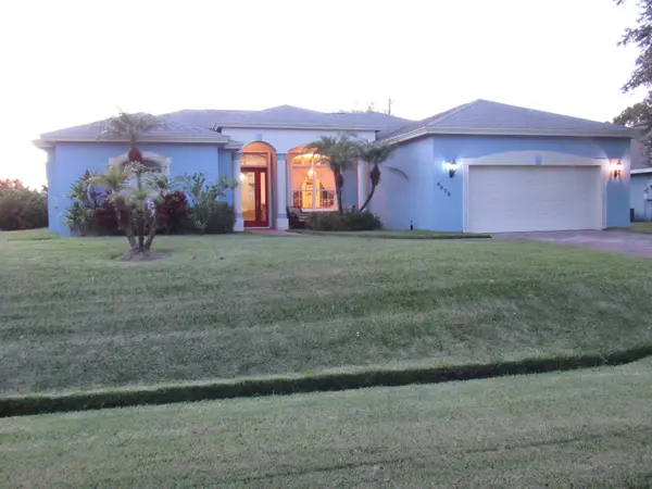 4658 SW Masefield ST, Port Saint Lucie, FL 34953