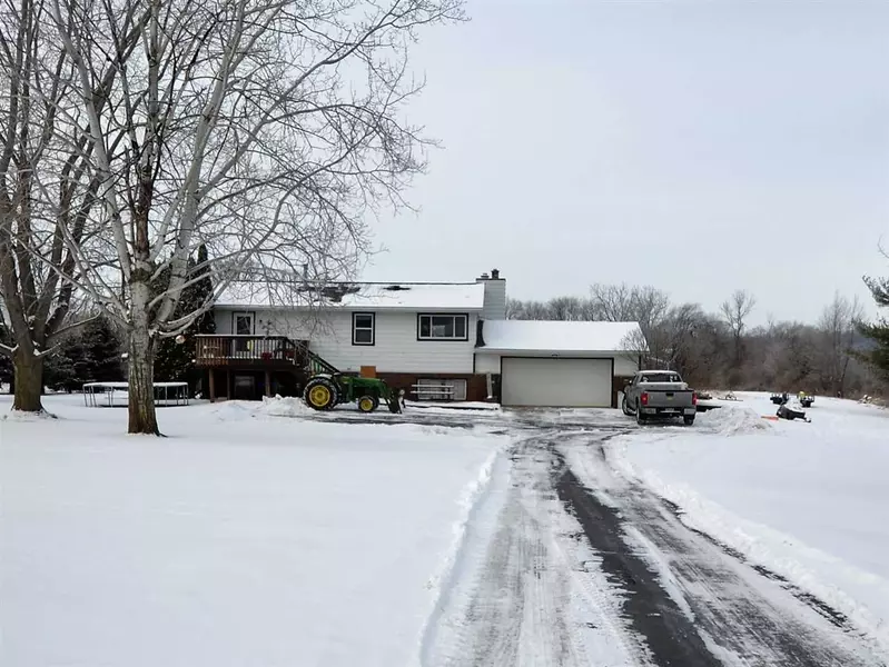 N1793 Ryan Rd, Lodi, WI 53555