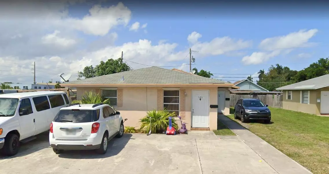 525 Churchill RD, West Palm Beach, FL 33405