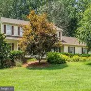 Warrenton, VA 20187,7370 WOODSTONE CT