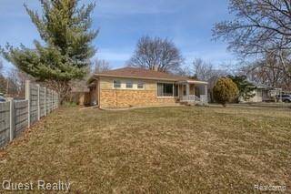 Redford Twp, MI 48240,27230 W 6 MILE RD