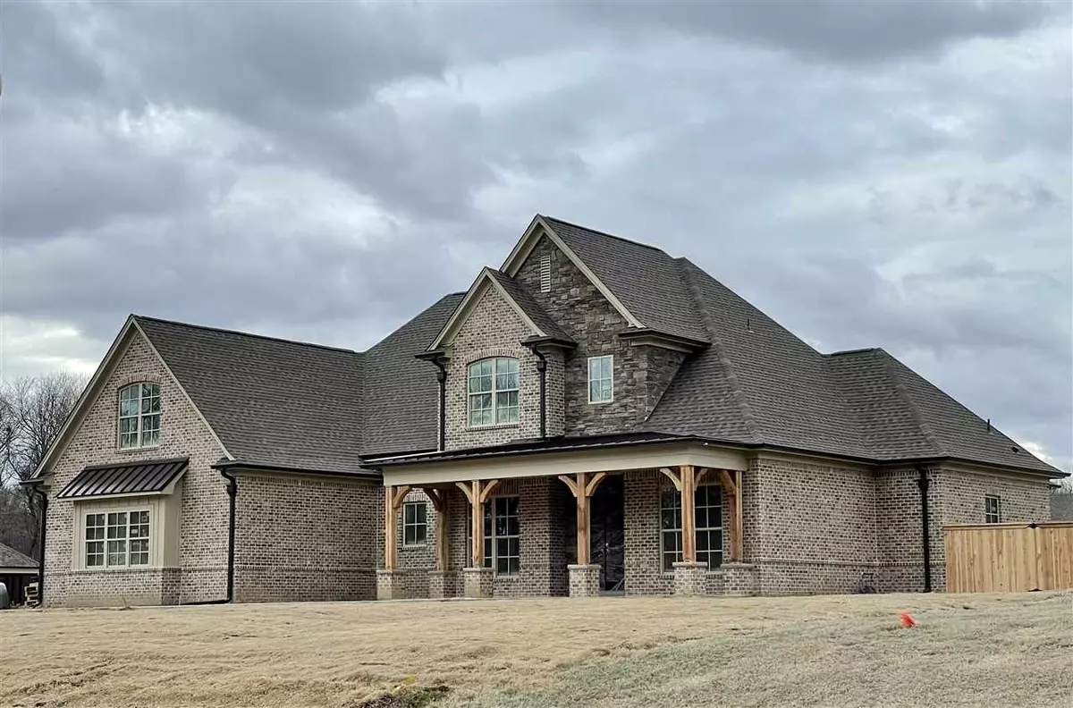 Piperton, TN 38066,605 KIRKHILL LN