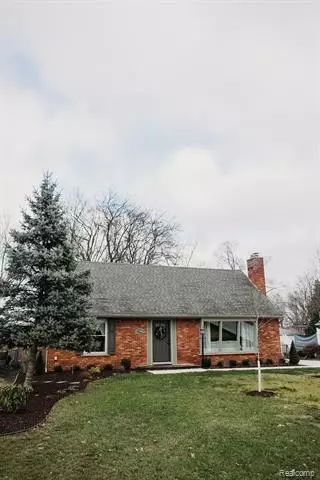 15942 MEADOWBROOK RD, Redford, MI 48239