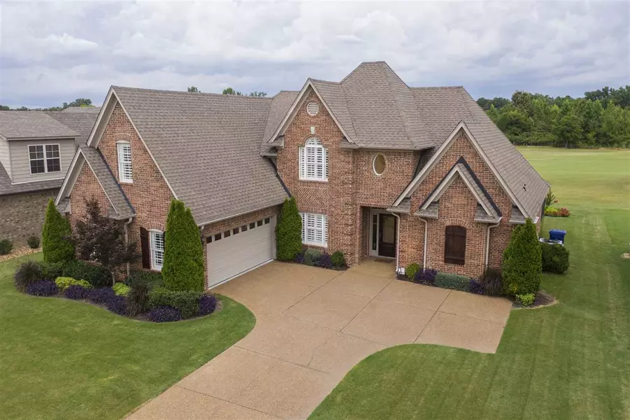 490 LEWIS FAIRWAY CIR, Oakland, TN 38060