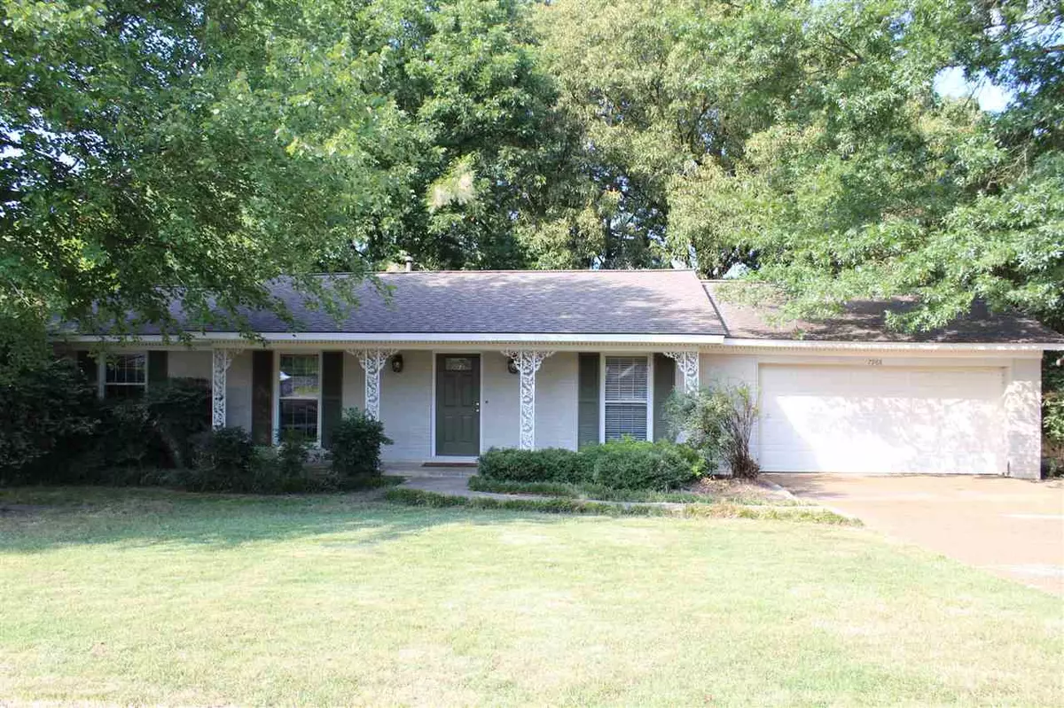 Germantown, TN 38138,7988 POPLAR PIKE