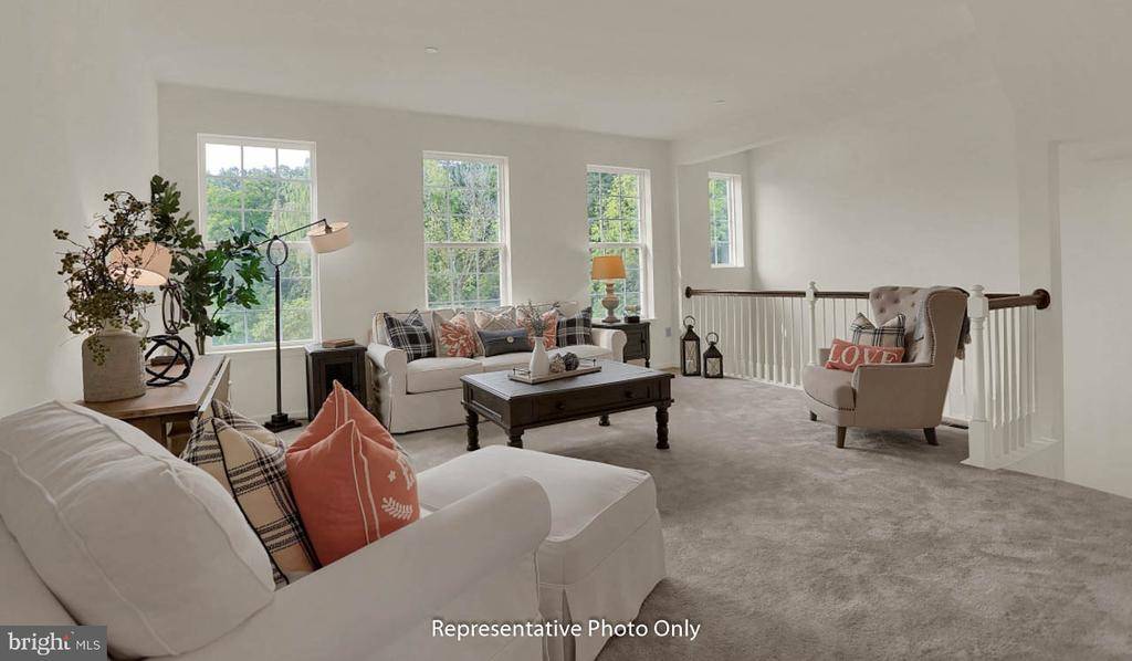 Mechanicsburg, PA 17055,551 BROOK SHIRE CT