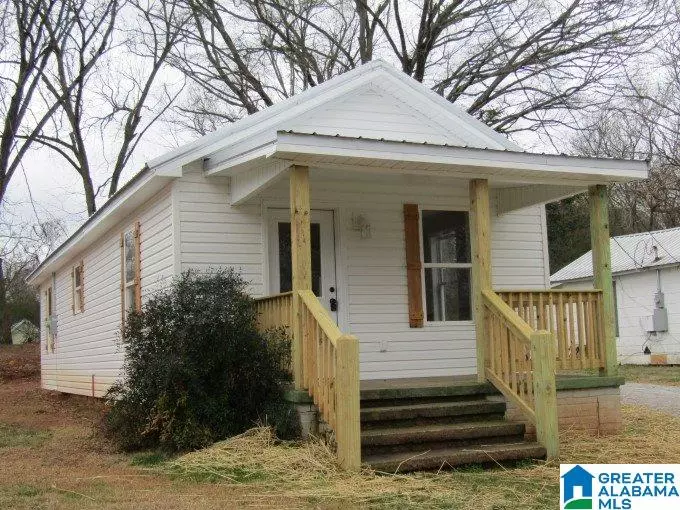 703 FRANKLIN ST, Roanoke, AL 36274