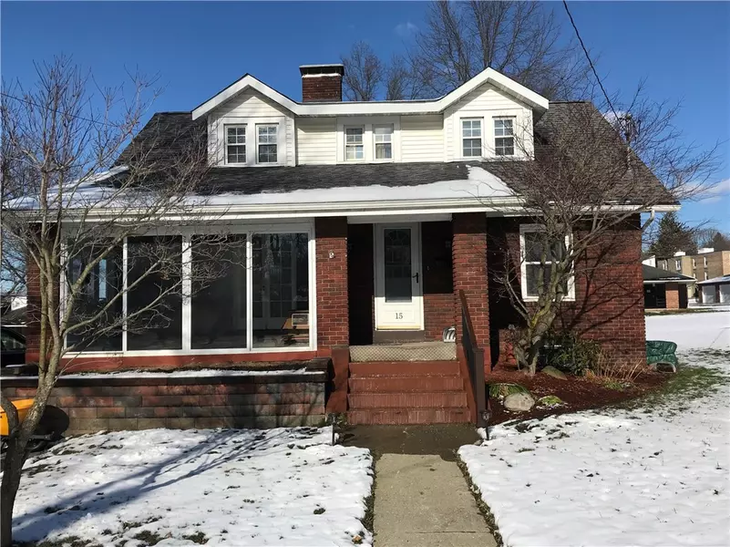 15 Ridgeway Ave, Greenville, PA 16125